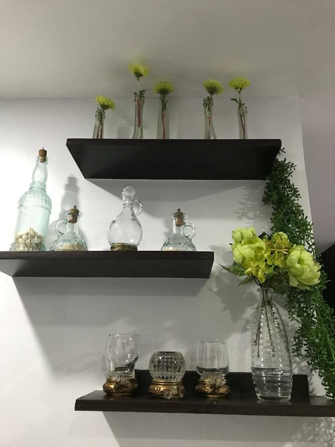 Cozy And Full Service Condo At The Heart Of Bacolod Exterior photo